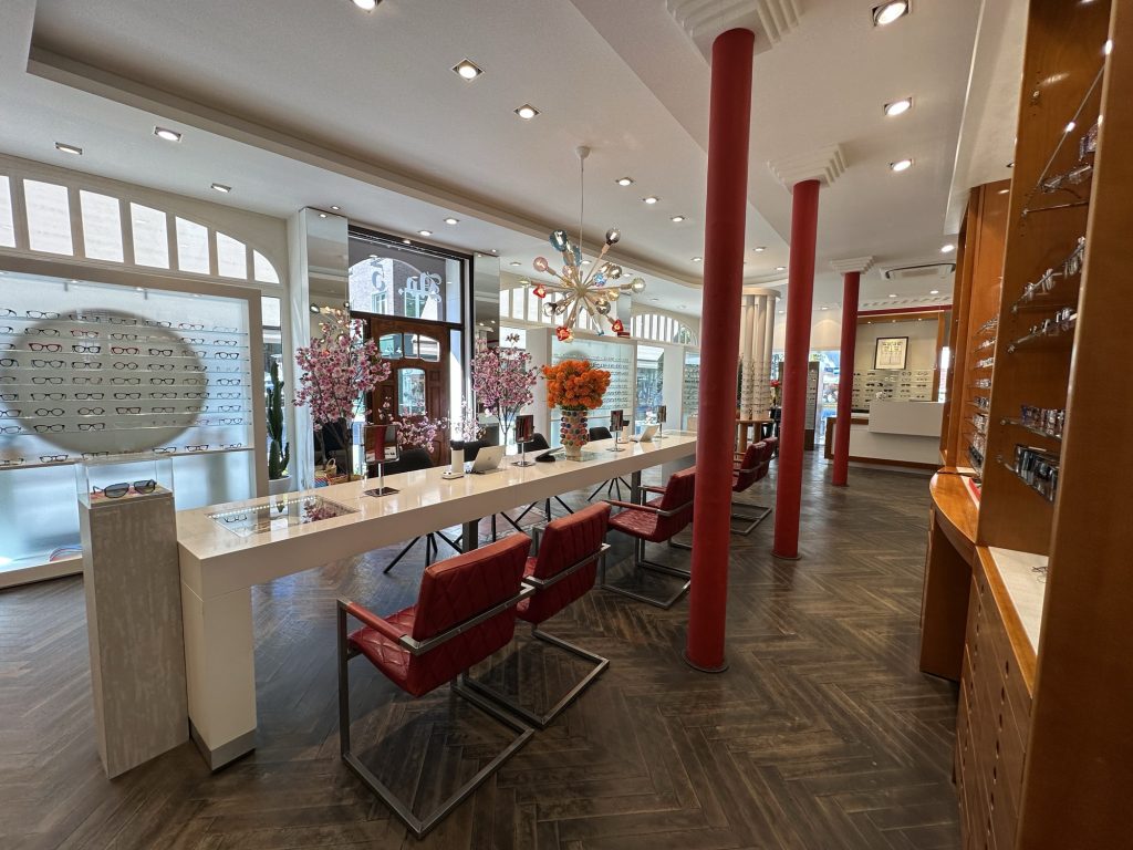Optikwelt Lukarsch – Gütersloh Ladeneinrichtung von Lukarsch in Gütersloh